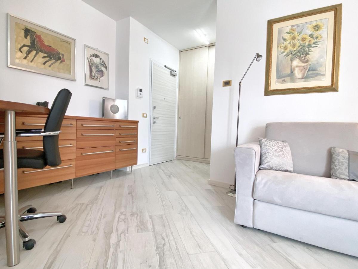 Ur-Nest Donato Creti Apartment โบโลญญา ภายนอก รูปภาพ